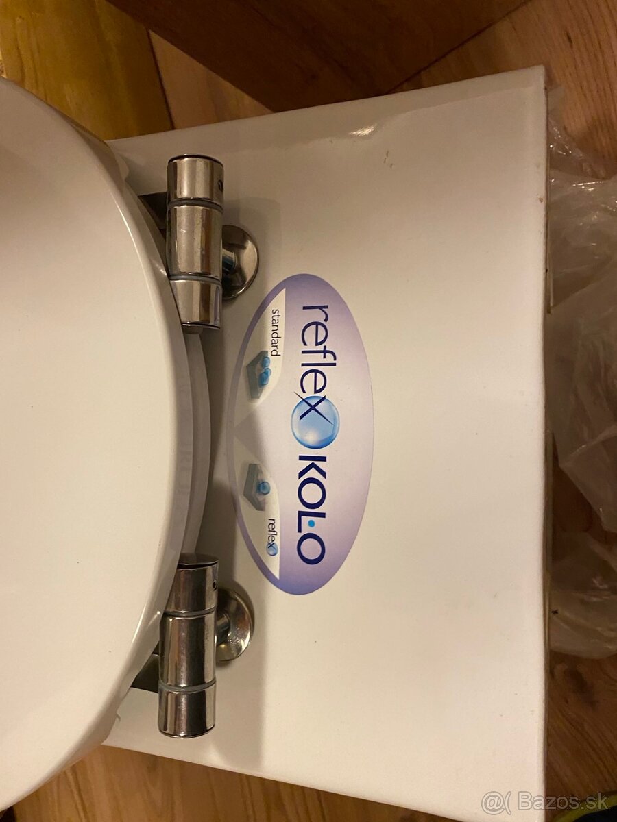 WC Kolo nepoužité závesné WC + soška - 3