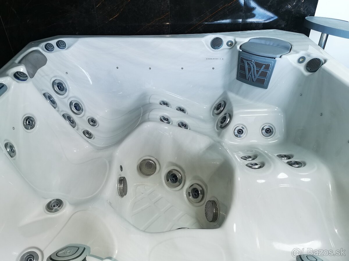 Predám WELLIS SPA Palermo – rodinnú vírivku - 3