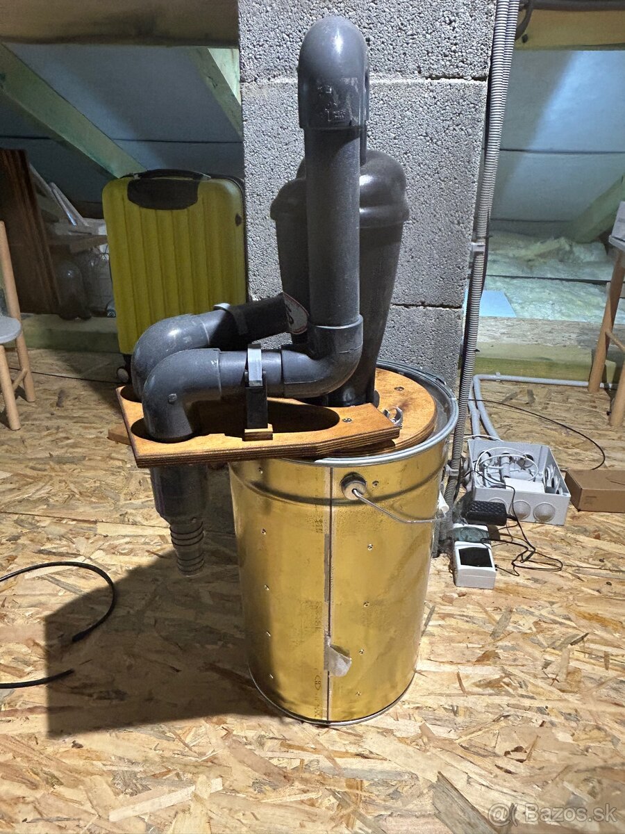 Cyklónový separátor pilín - 3