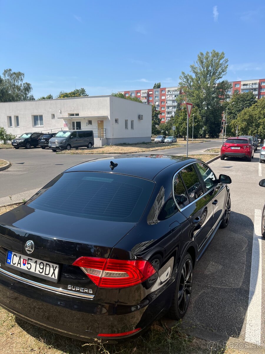 Skoda superb 2014.2.0tdi 103kw avtomat - 3