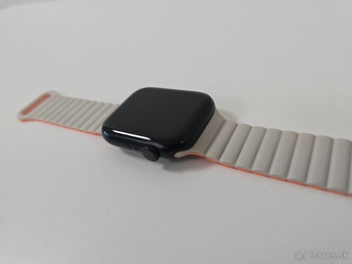 Apple Watch 8 45mm - 3