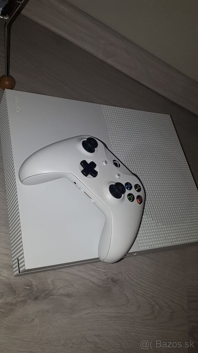 XBOX ONE S 1TB - 3