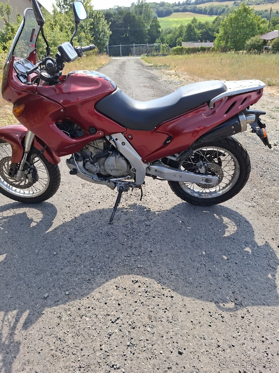 Aprilia pegaso 650