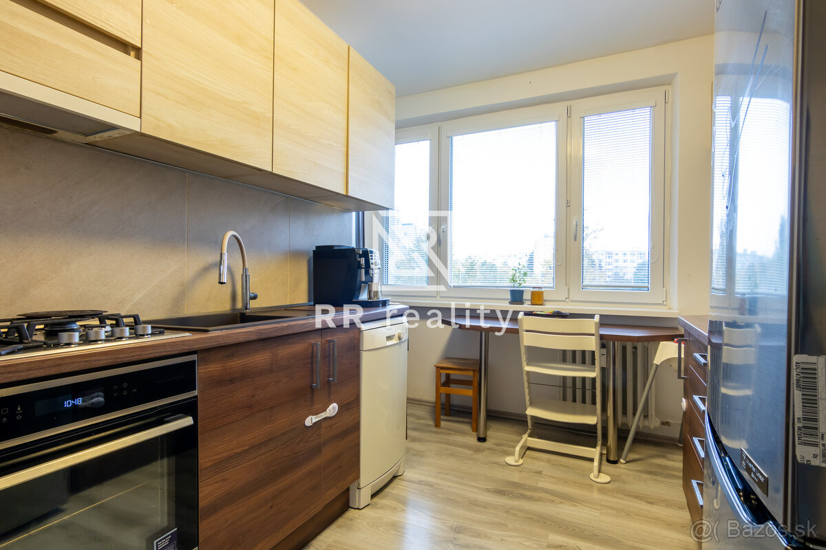 TERASA - 3i byt 68m2 + loggia, Muškátová, po rekonštrukcii - 3