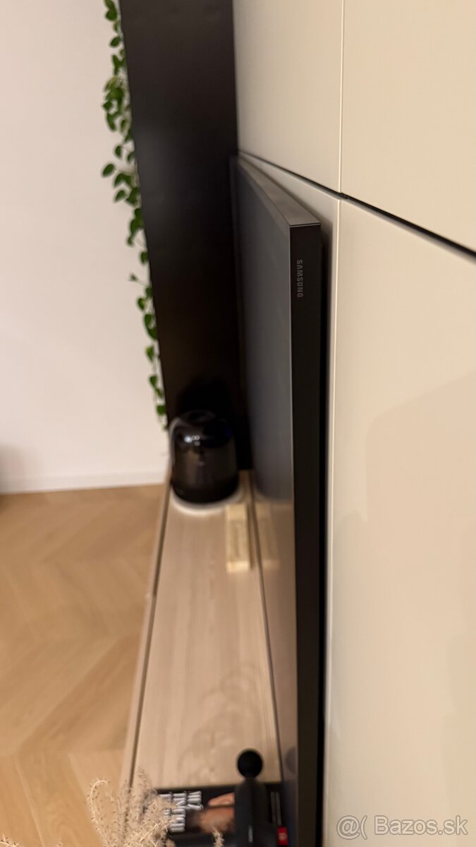 65” SAMSUNG THE FRAME - poškodený display - 3