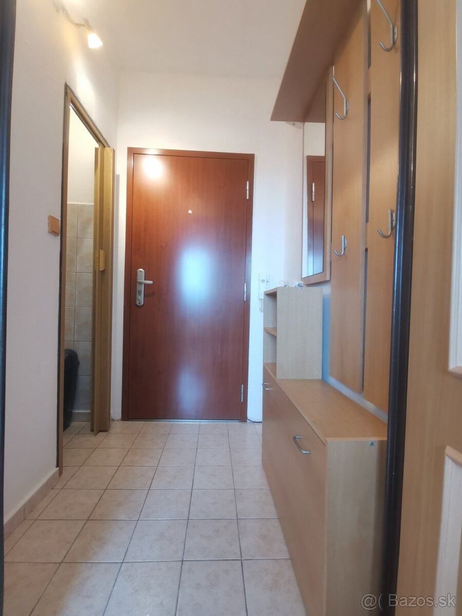 Topoľčany - čiastočne zariadená garsónka - 3