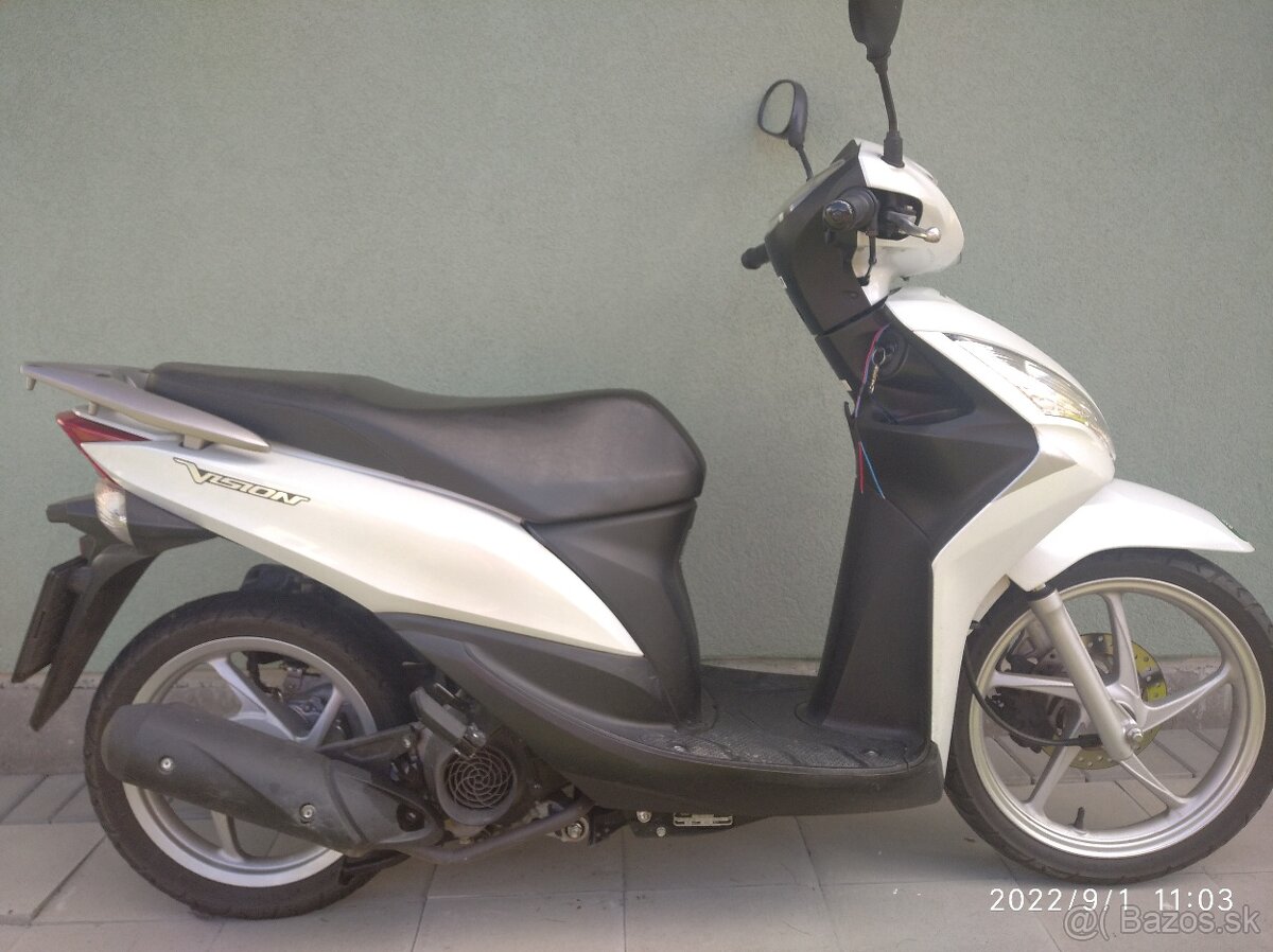 Skútr Honda Vision 110 - 3