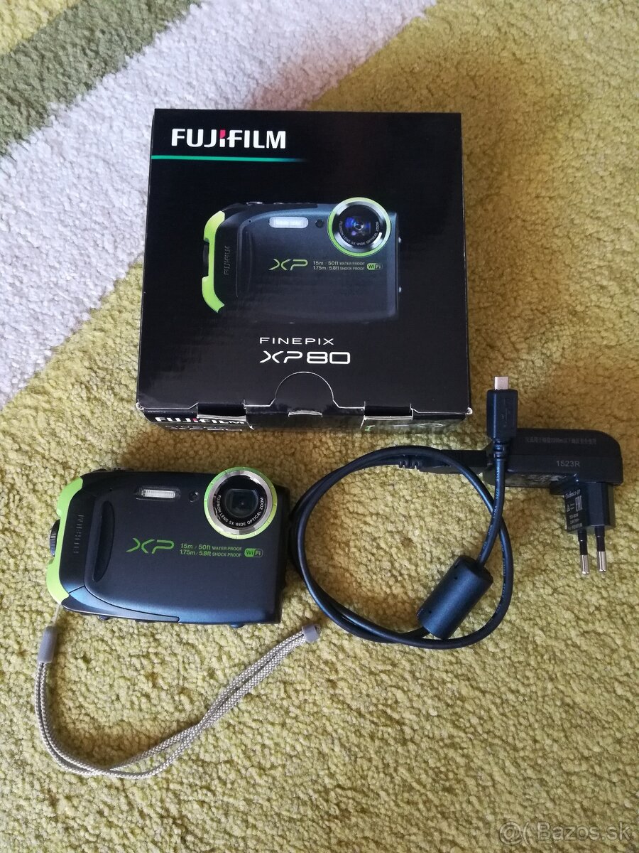 Digitálny fotoaparát Fujifilm XP80 čierny - 3