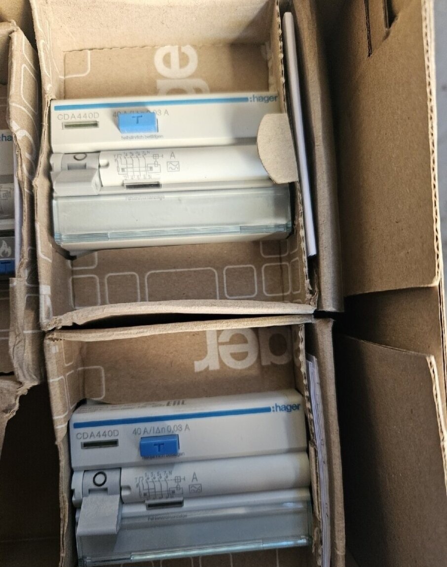 Elektroinštalačný materiál/ elektromateriál - 3