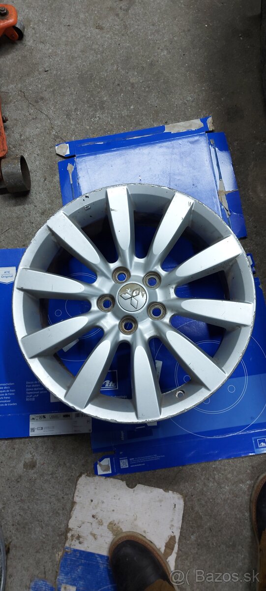 Mitsubishi Lancer R 18 - 3