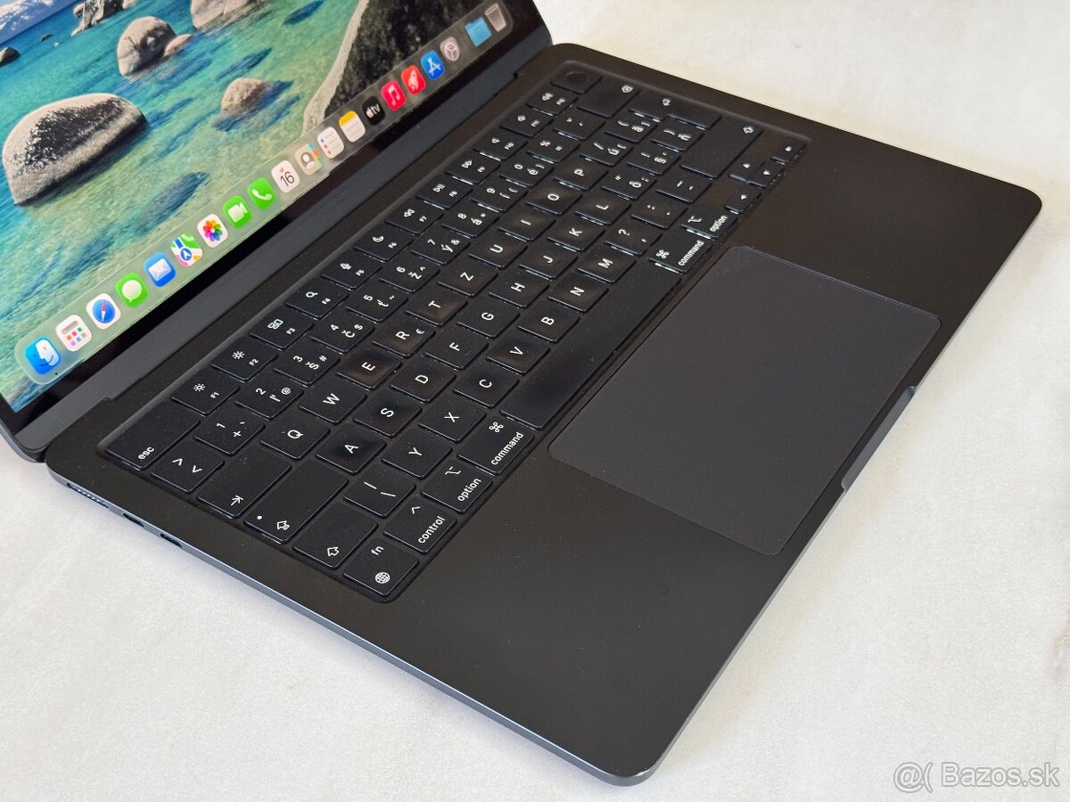 MacBook Air M3 13" komplet - 3