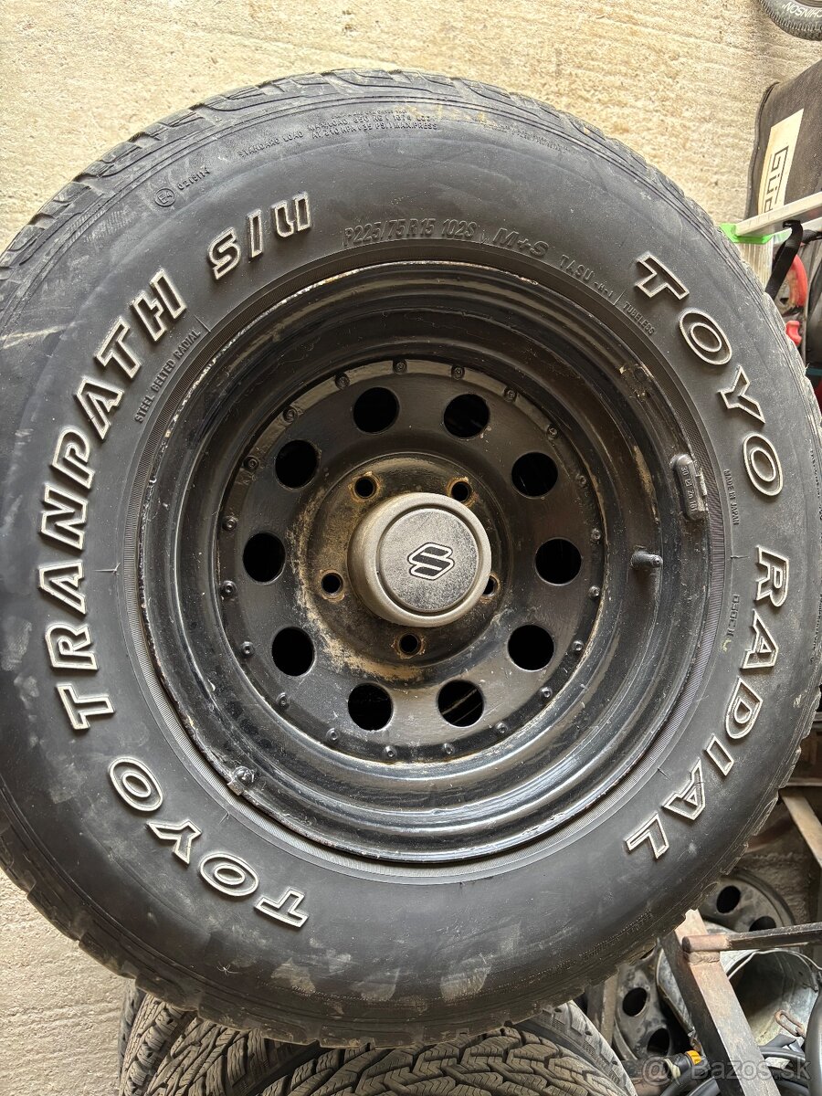 Predám kolesa 225/75 r15 Vitara Samurai Jimny - 3