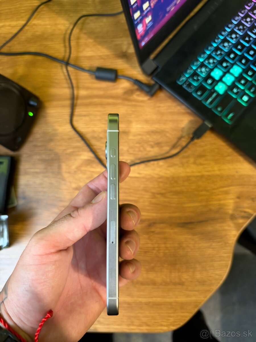 iPhone 15 pro white titanium 128GB - 3