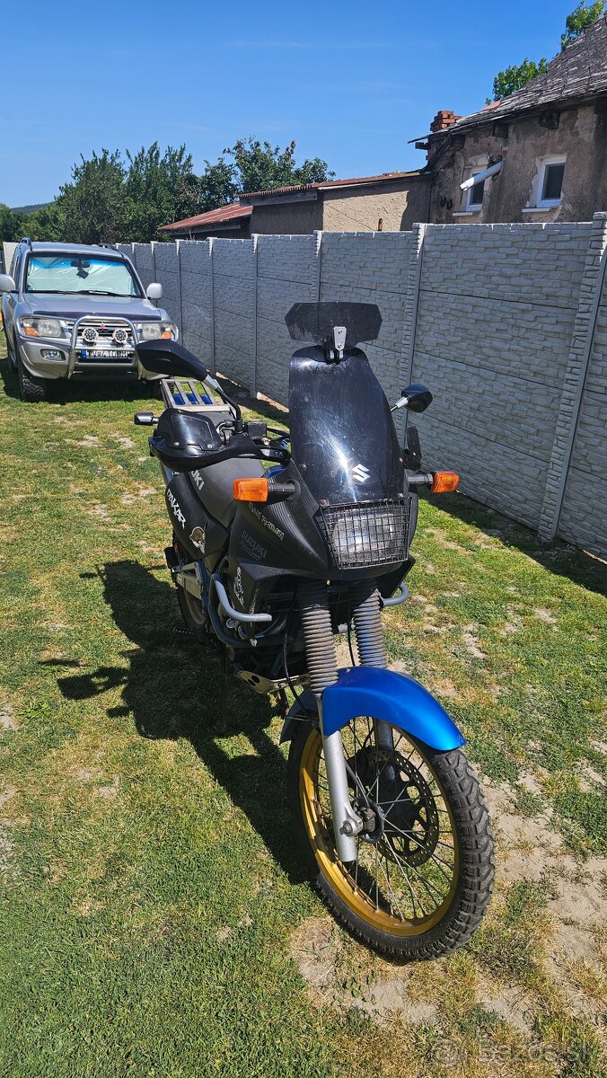 Suzuki DR 650 RSE