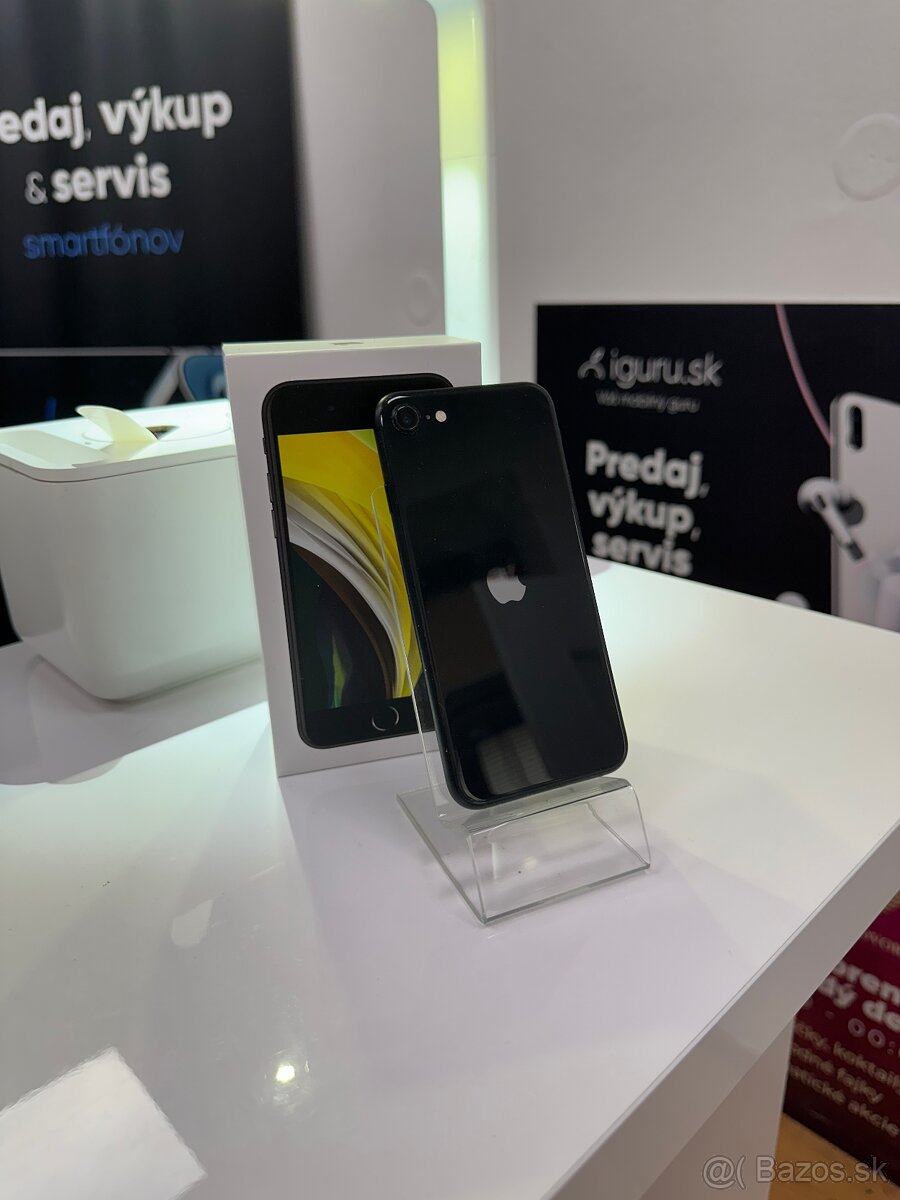 Apple iPhone SE 2020 64GB Black Batéria 100% - 3