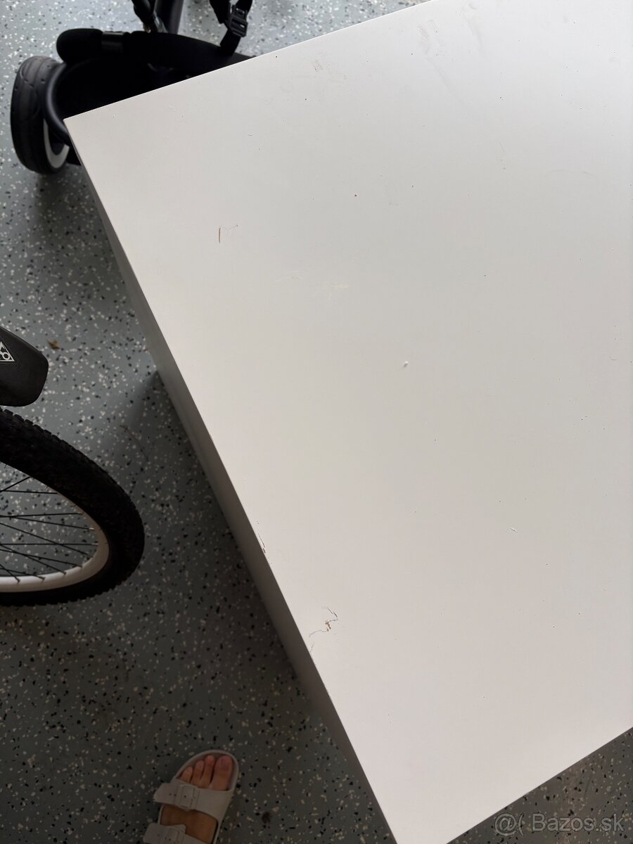 Stolík písací Ikea Malm - 3