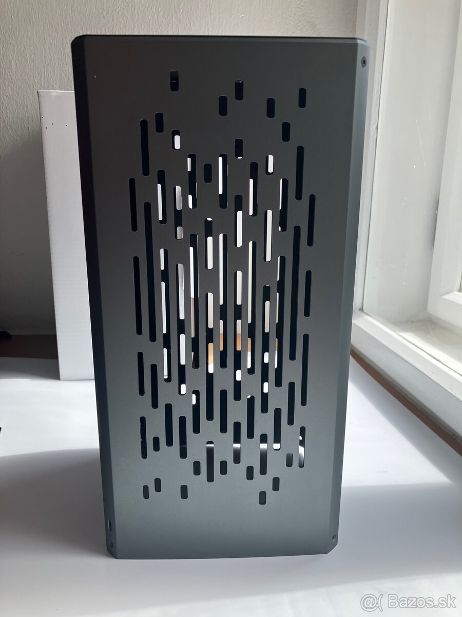 Louqe RAW S1 – ITX PC case (Made in Sweden) - 3