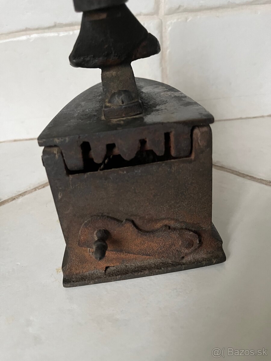 Starožitná žehlička - 3