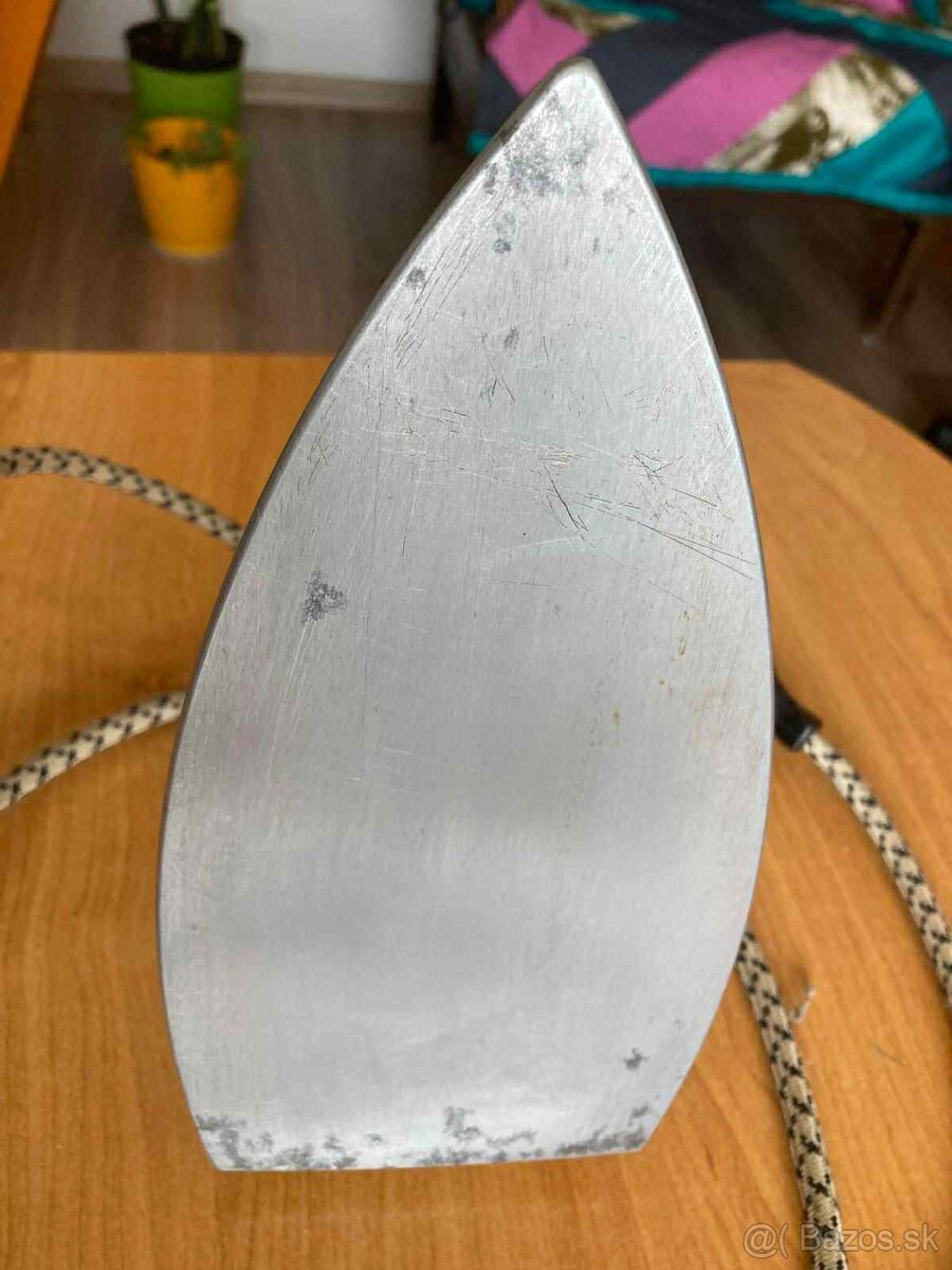 Žehlička - 3