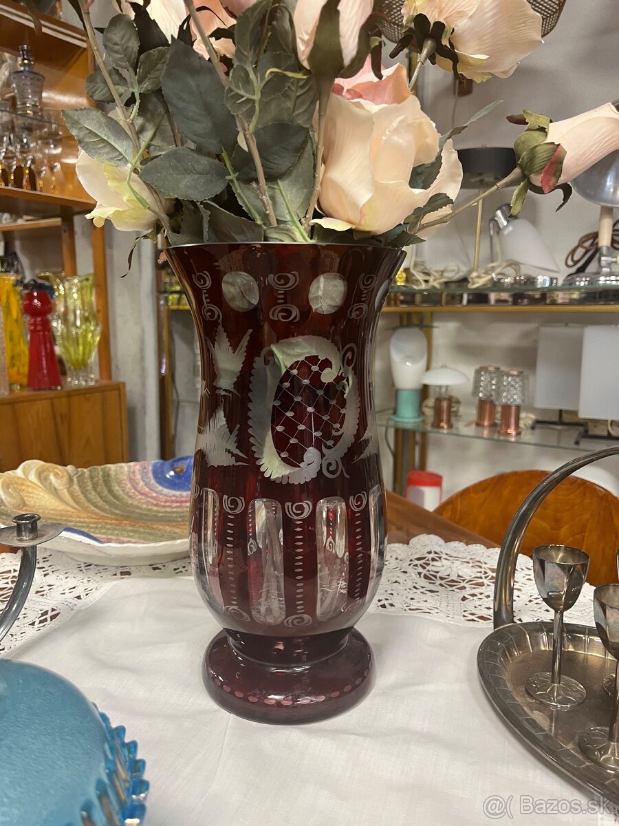 Váza rubínové sklo - 3