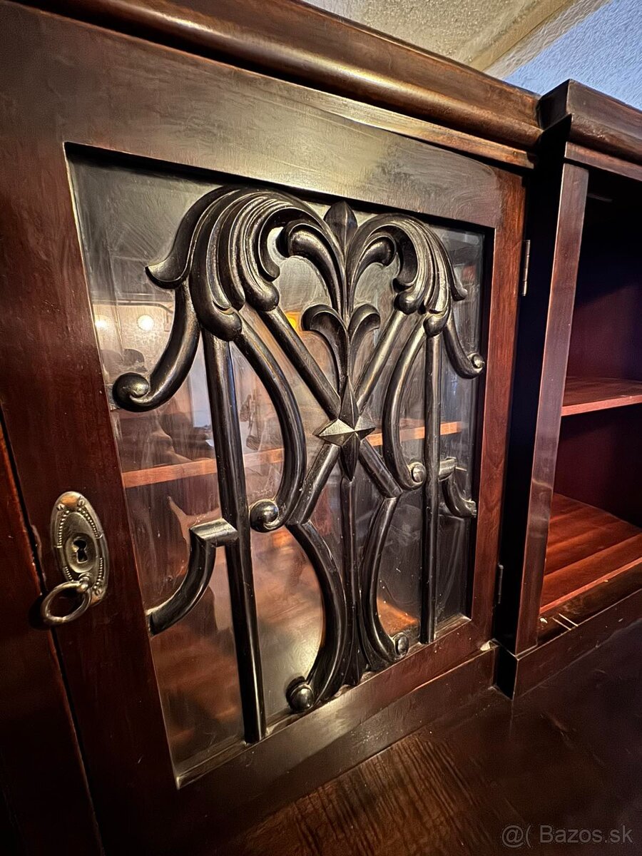 Starožitná komoda - 3