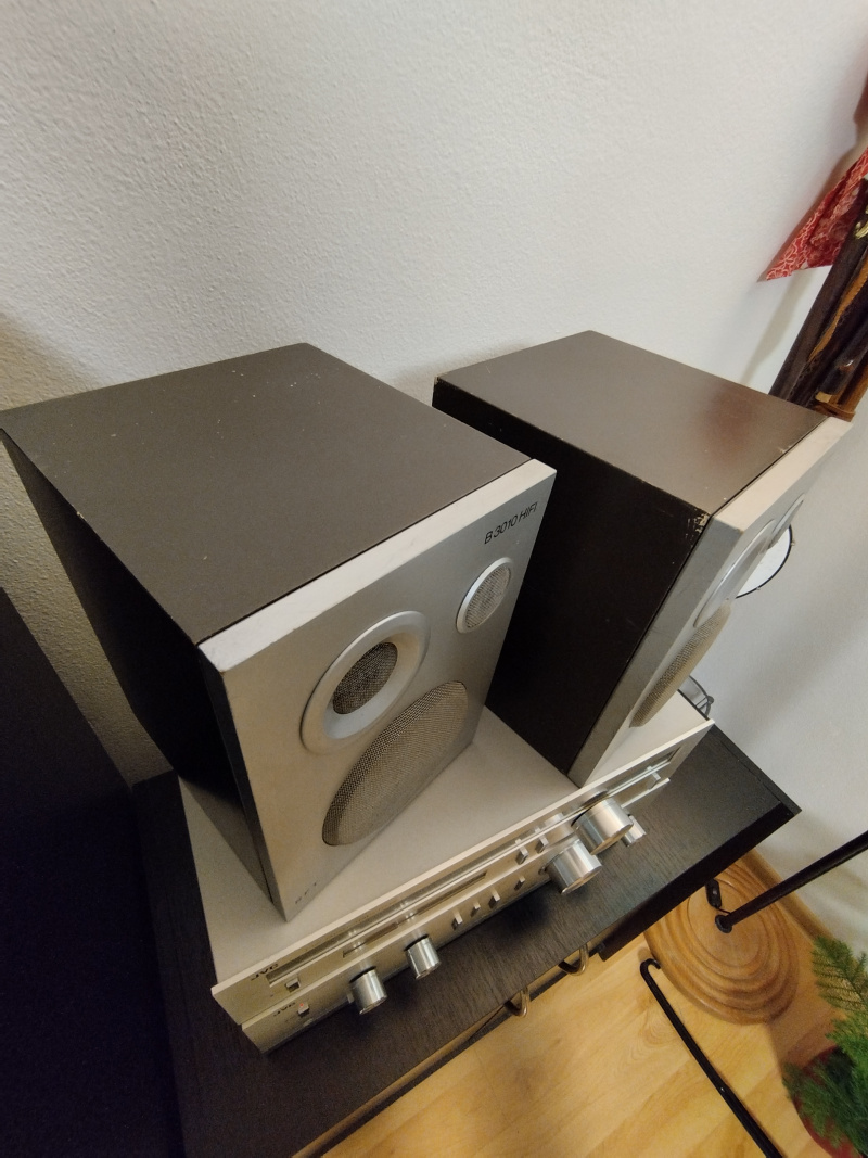 Predám regálové repro RFT B 3010 HIFI - 3