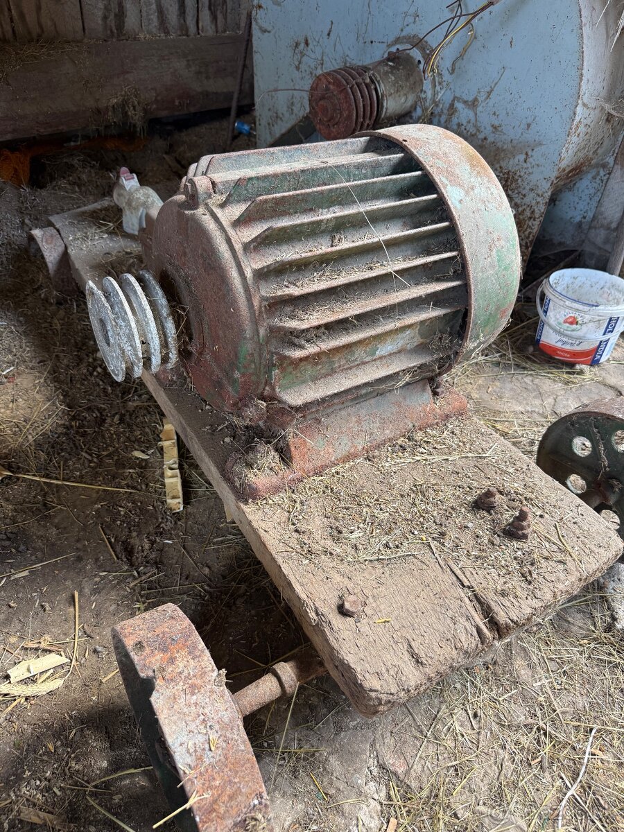 Elektromotor 12KW - 3