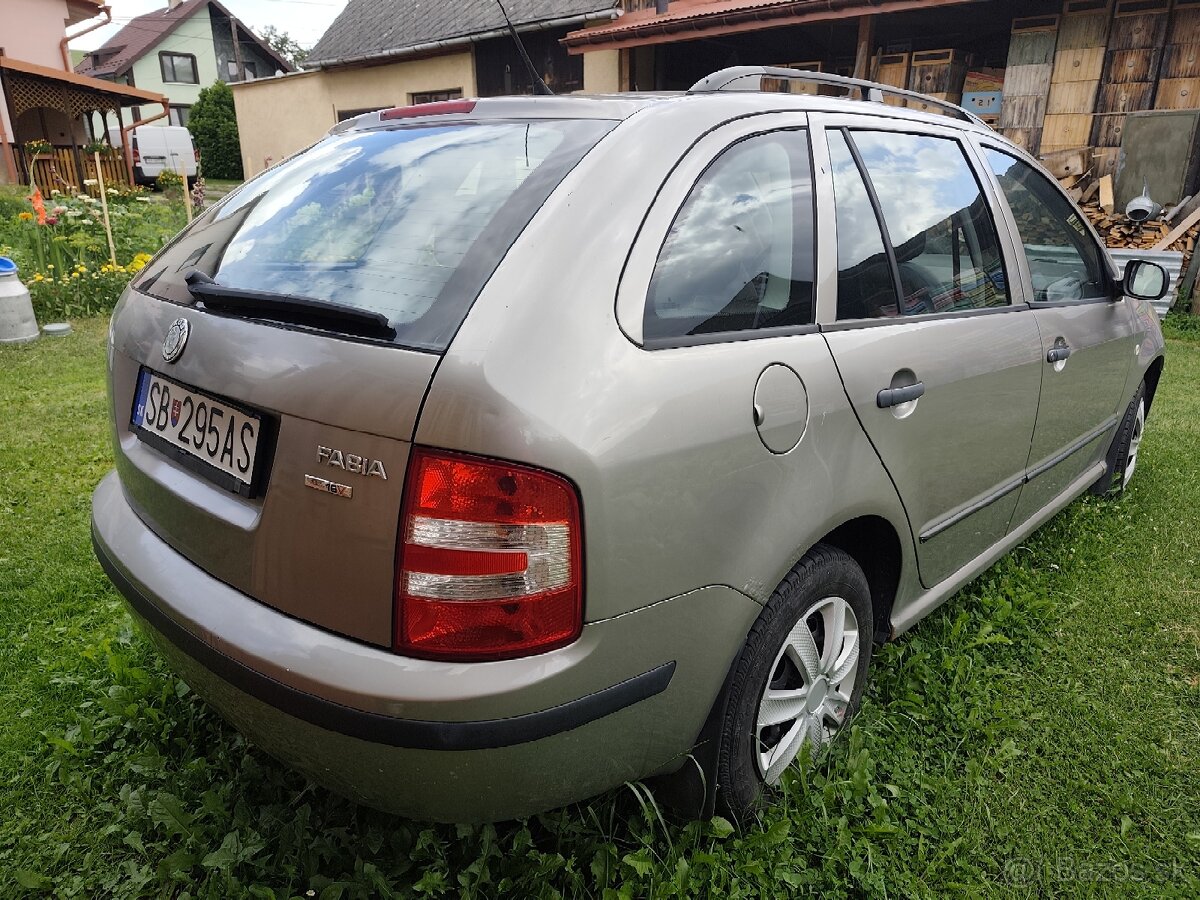 Fabia Combi 1.4 MPI 16v - 3