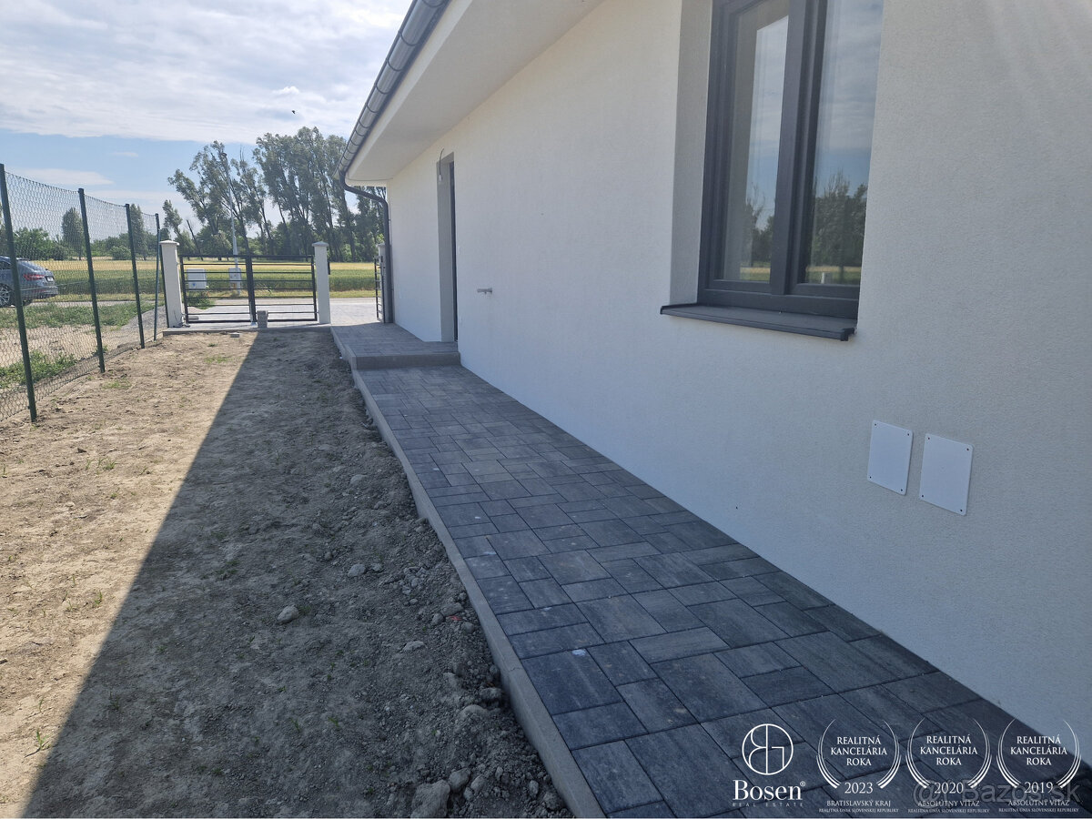 BOSEN | 3izb Rodinný dvojdom s komínom - 3