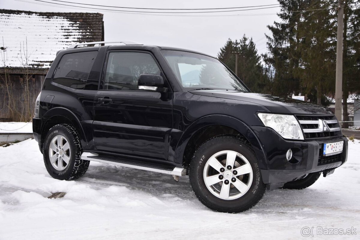 Mitsubishi Pajero - 3