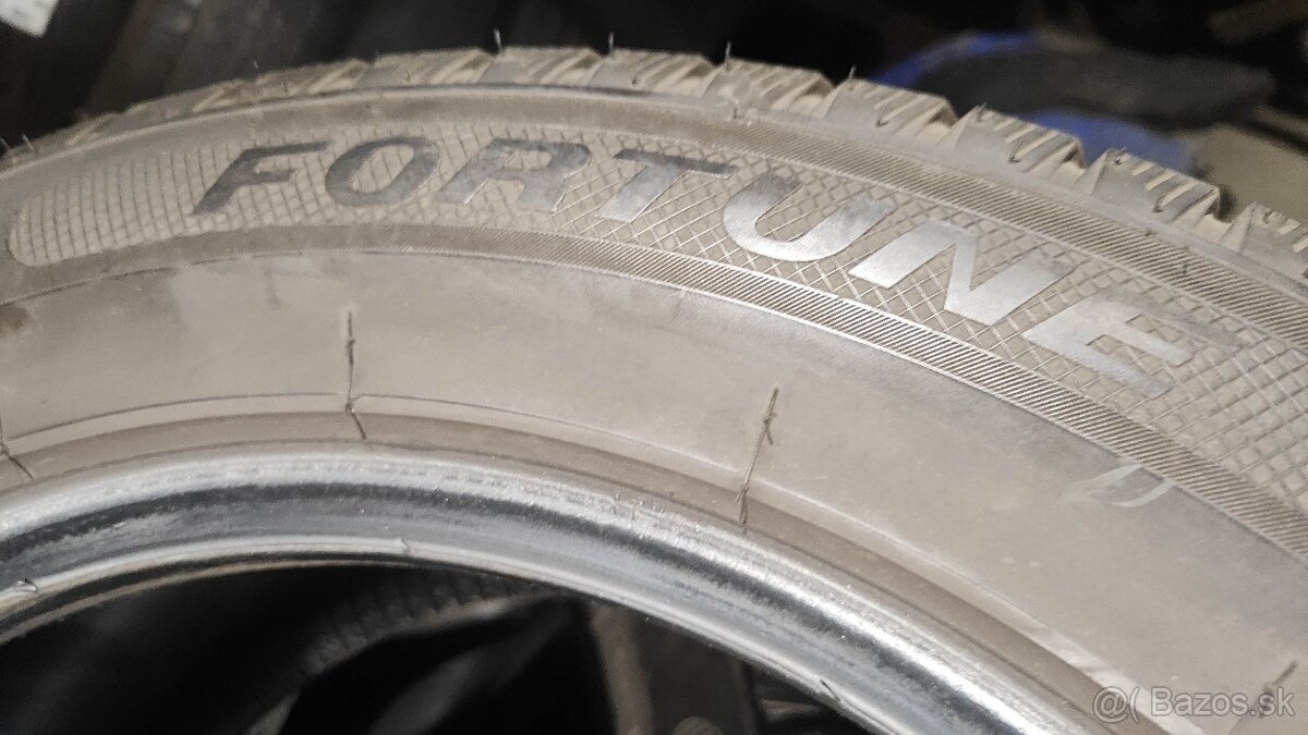 235/55 R17 103V Fortune zimné pneumatiky - sada - 3