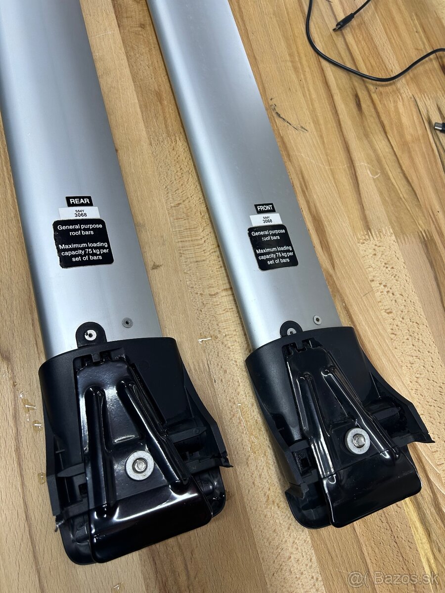 Strešný nosič yakima whispbar - 3