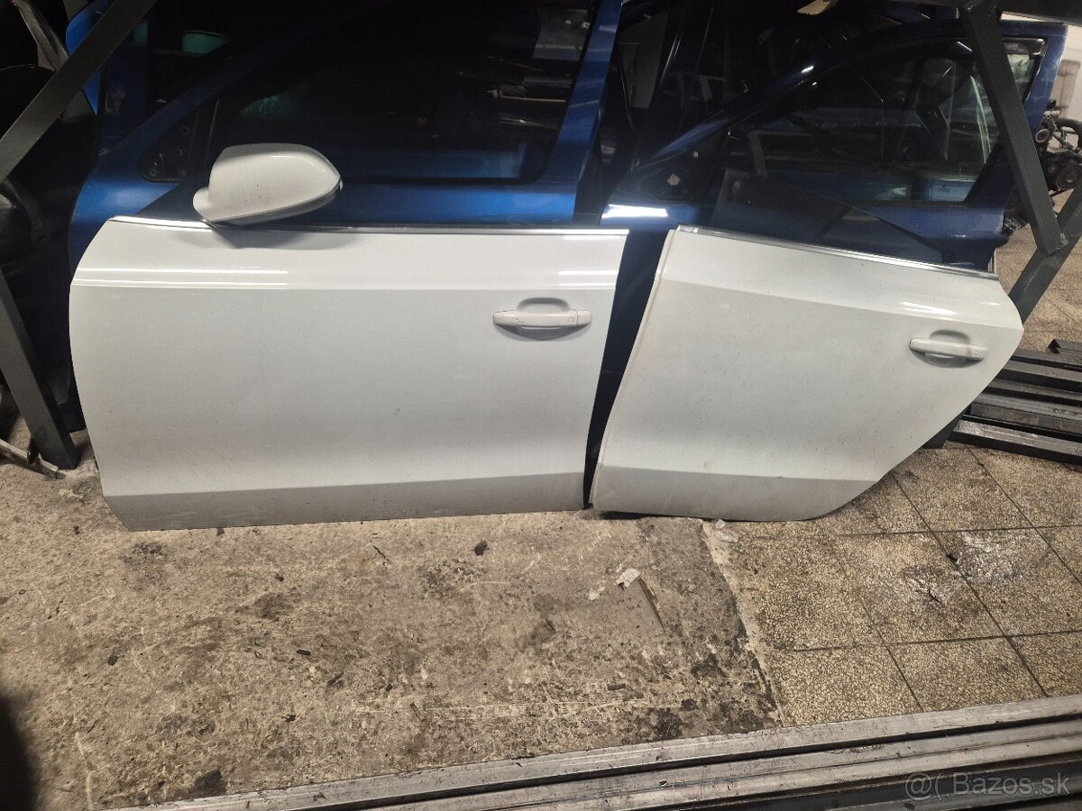Predám ľavé dvere na Audi a4 b8.5 facelift - 3