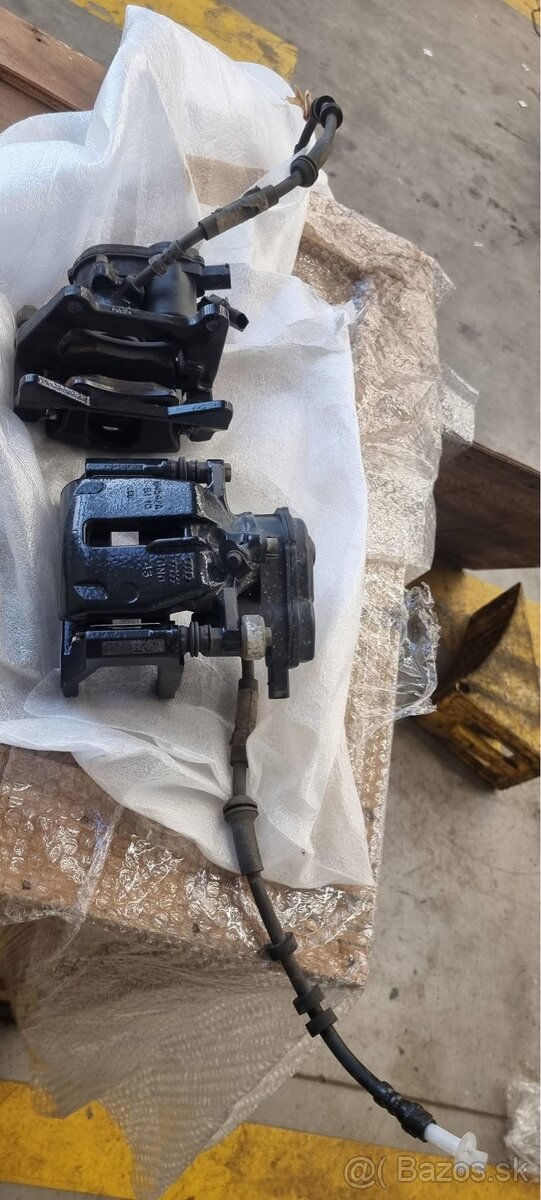 Zadné brzdy Audi RS4 B8 - 3