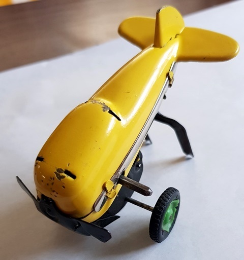 staré hračky na opravu - 3