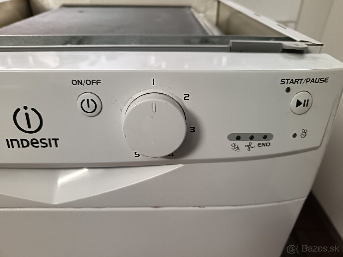 Úzka 45 cm umývačka riadu beko - 3