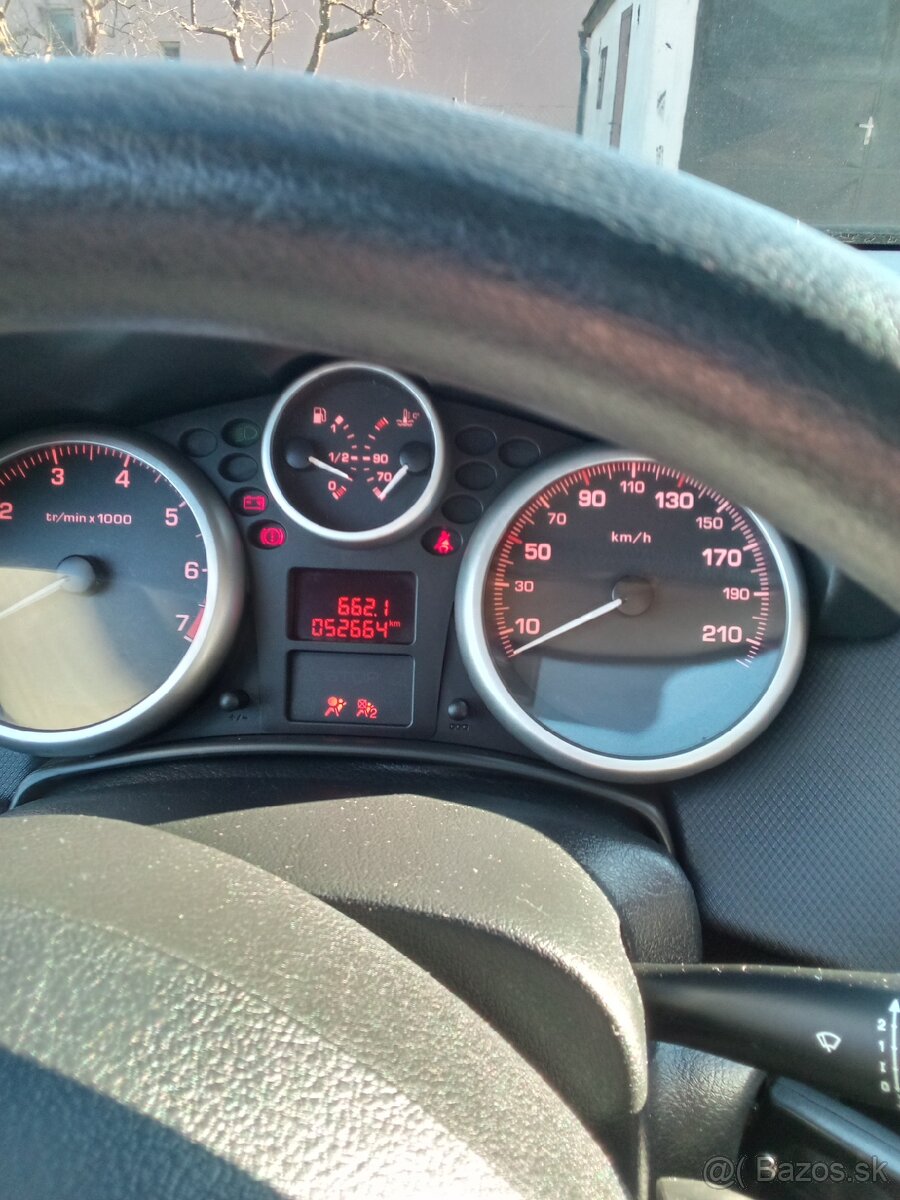 Predám Peugeot 207,1,4benzin - 3