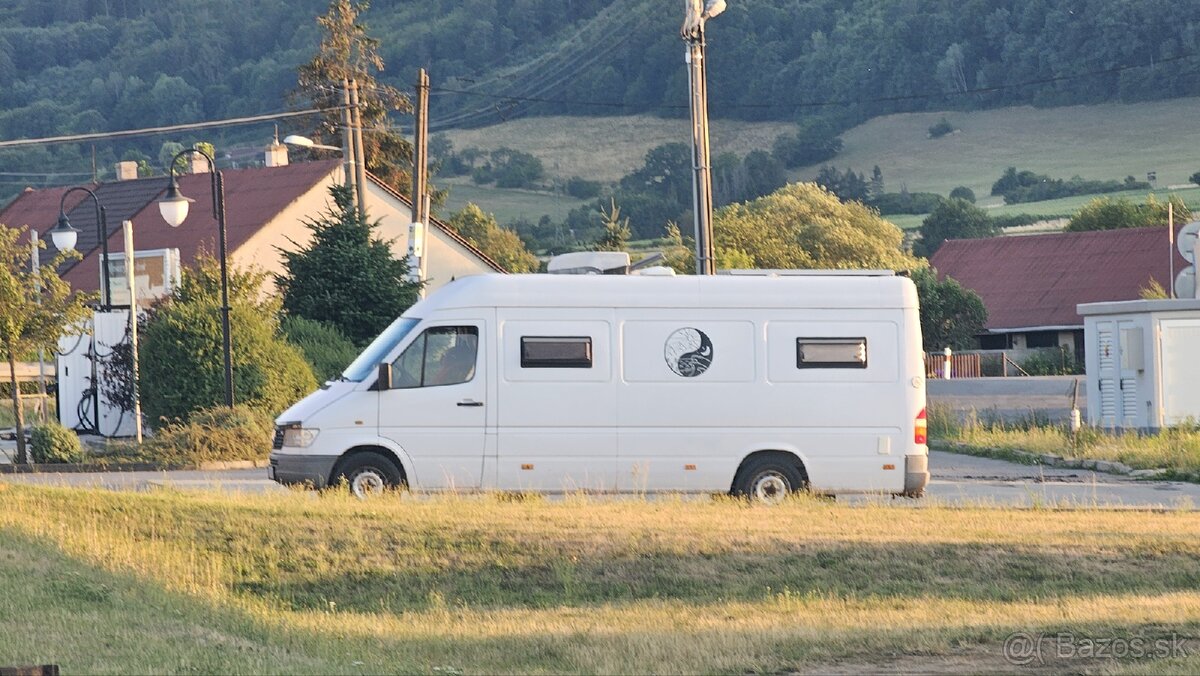 🚐 Obytná dodávka MB Sprinter 312D - Off-grid a Celoročná - 3