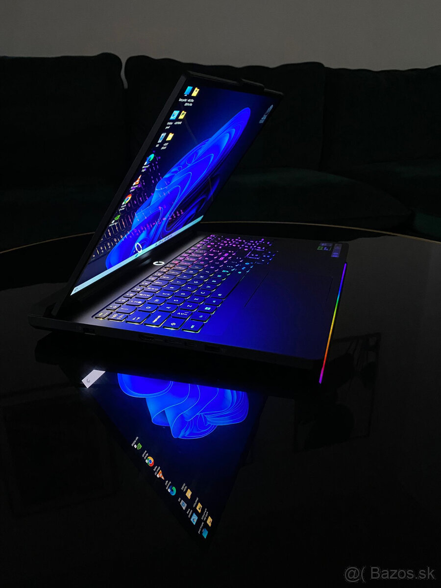 LENOVO Legion PRO 7|Ultra 9 275HX|32GB|SSD 1TB|RTX5080 16G - 3