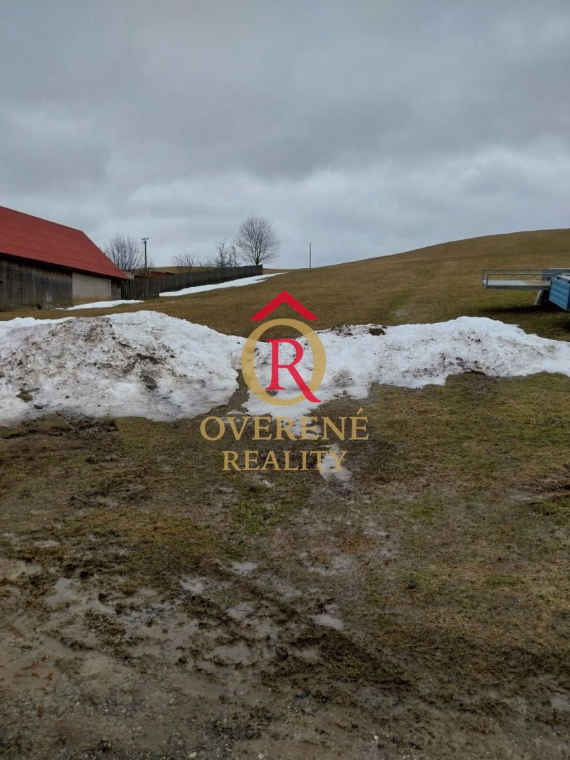 Veľký pozemok na stavbu RD 15km od Dolného Kubína. ID P003BD - 3