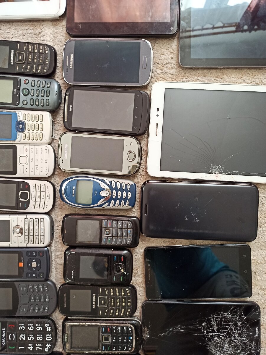 Zbierka mobily a tablety čítaj inzerát - 3