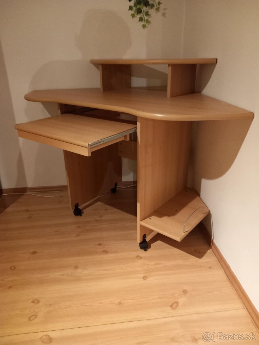 Predám PC stolík - 3