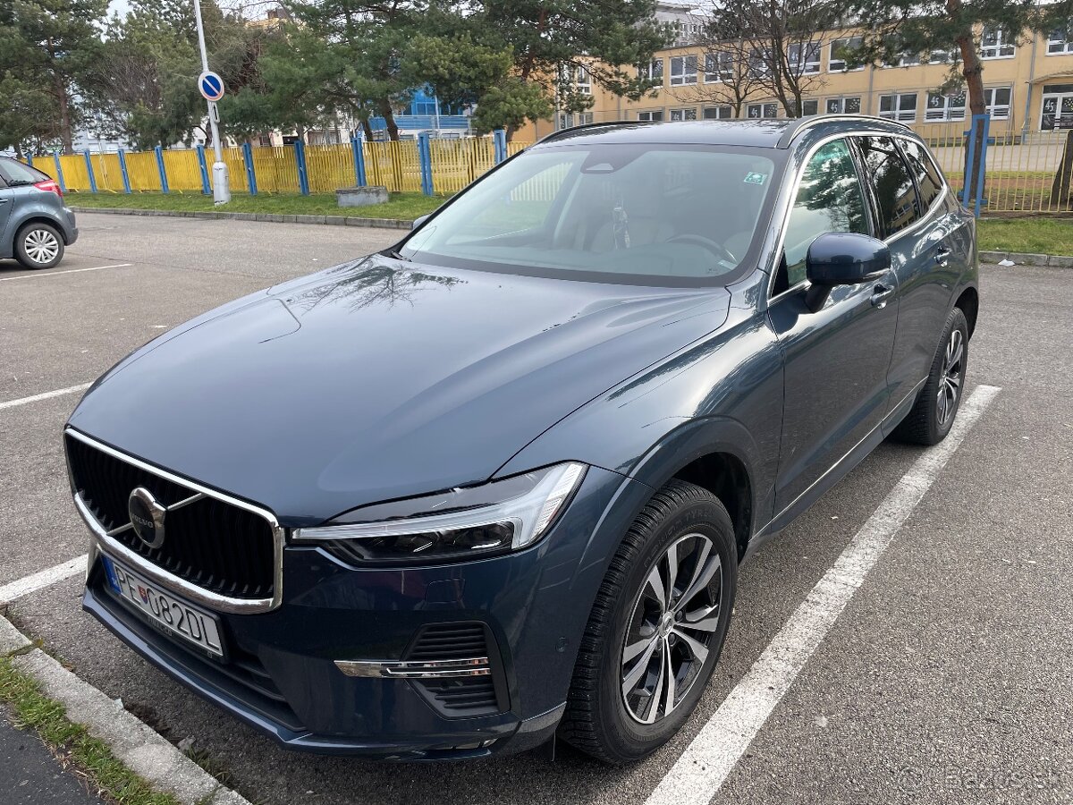 Volvo XC60 2,0 B4D Mommentum AWD - 3