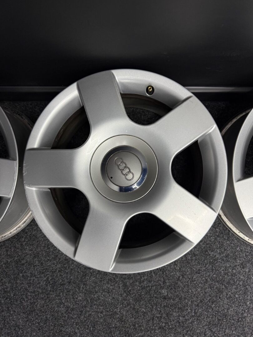 Alu Audi 5x112 16” 7j 8E0601025C - 3