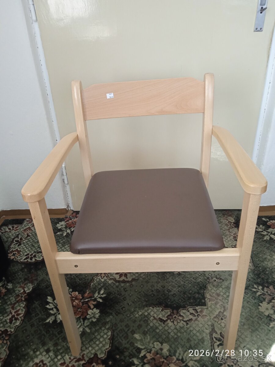 Zdravotné chodítko a toaletná stolička - 3