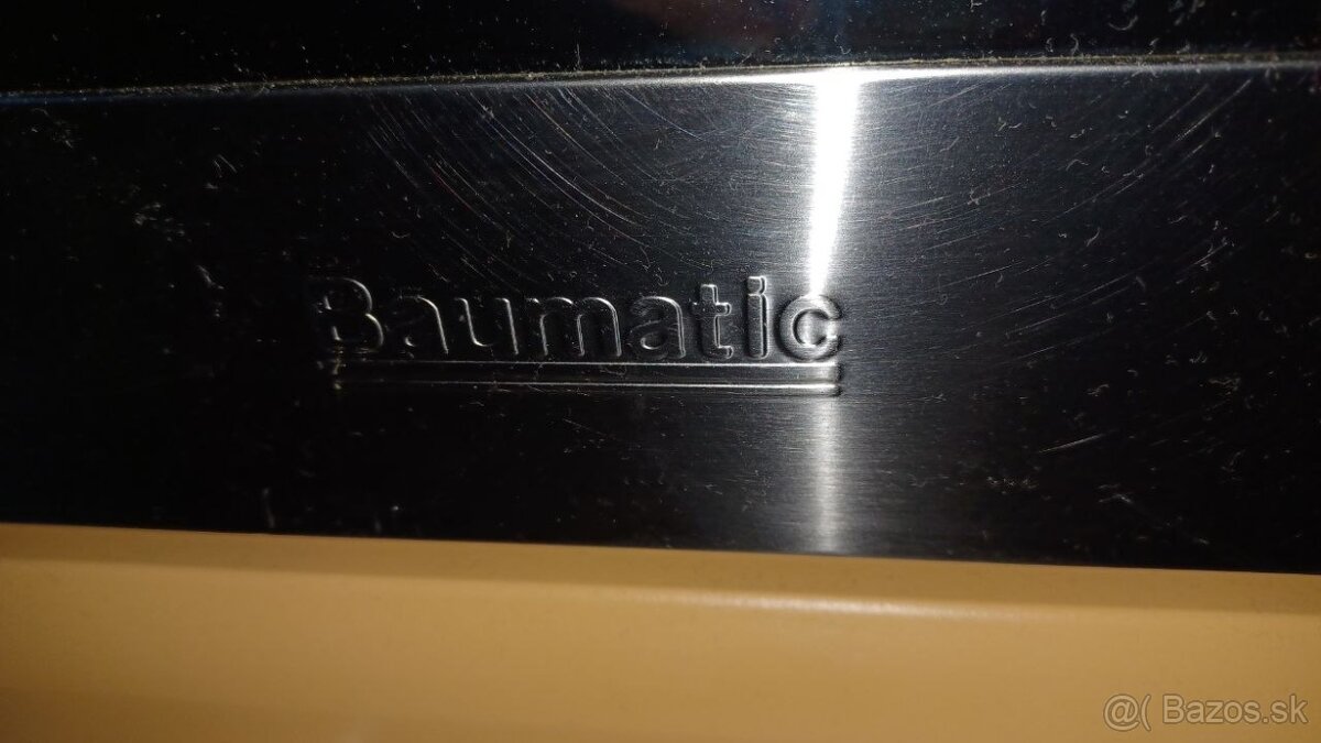 Vstavaná elektrická rúra Baumatic - 3