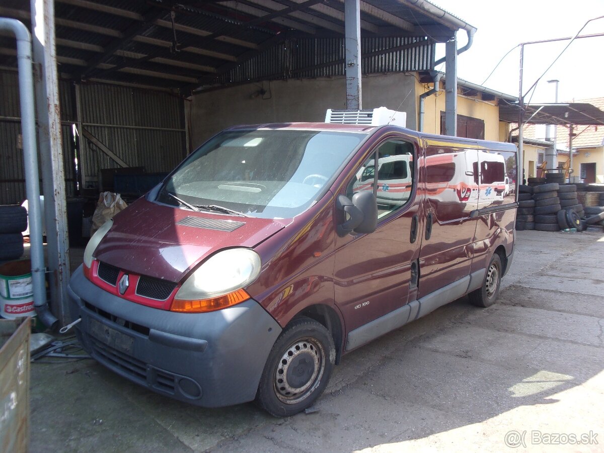 RENAULT TRAFIC 2 2006 2,5DCÍ - 3