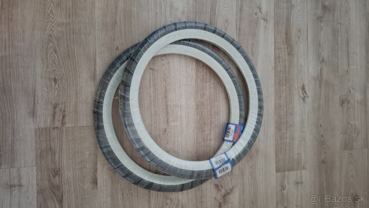 BABETTA,STADION kolesa s bielym lemom 19 palcové - 3