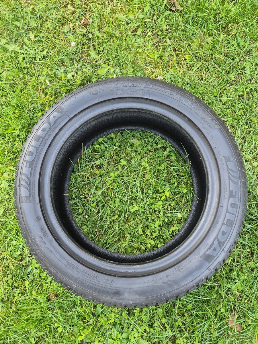 225/50R17 zimne - 3