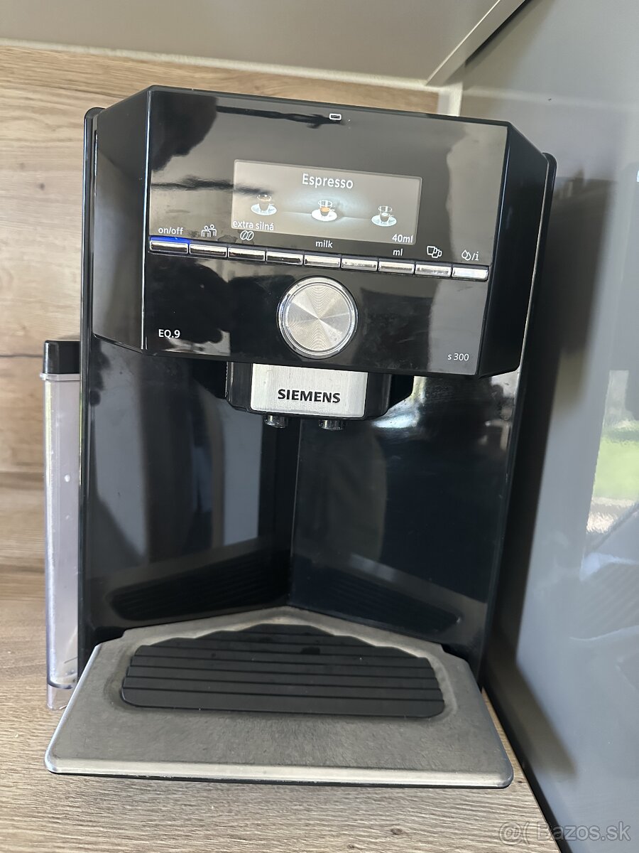 Kávovar Siemens EQ S300 - 3
